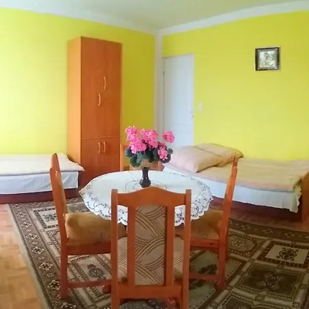 Dom Goscinny Helena Bator Πανσιόν *